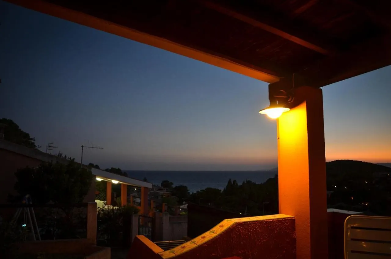 Вилла Casa Vista Mare Geremeas Sardegna Дом отдыха